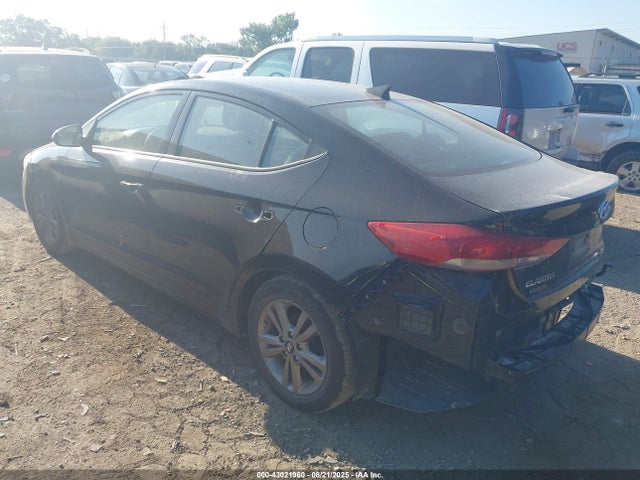 2017 HYUNDAI ELANTRA 5NPD84LF1HH169363 Photo 2