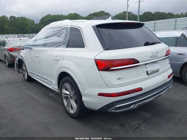 2021 AUDI Q7 WA1LXAF76MD013458 Photo 2