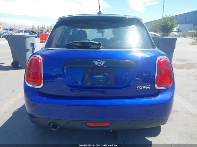 WMWXU1C5XK2J01941 Mini Hardtop