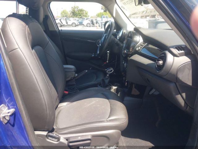 2019 MINI HARDTOP WMWXU1C5XK2J01941 Photo 4