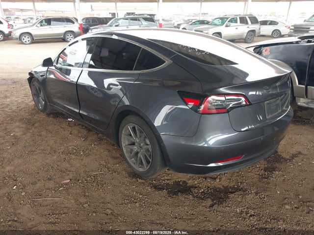 2019 TESLA MODEL 3 5YJ3E1EAXKF308125 Photo 2