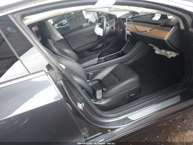 2019 TESLA MODEL 3 5YJ3E1EAXKF308125 Photo 4