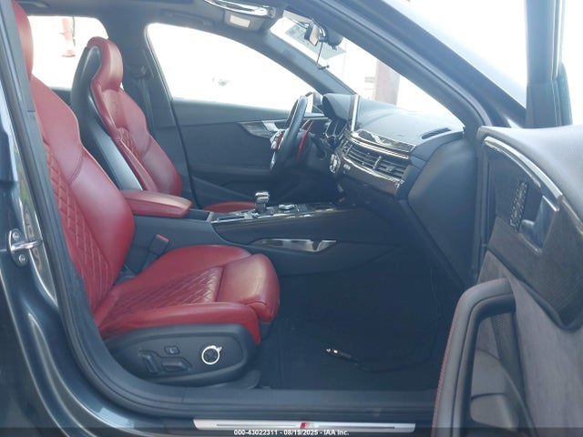 2018 AUDI S4 WAUB4AF45JA142446 Photo 4