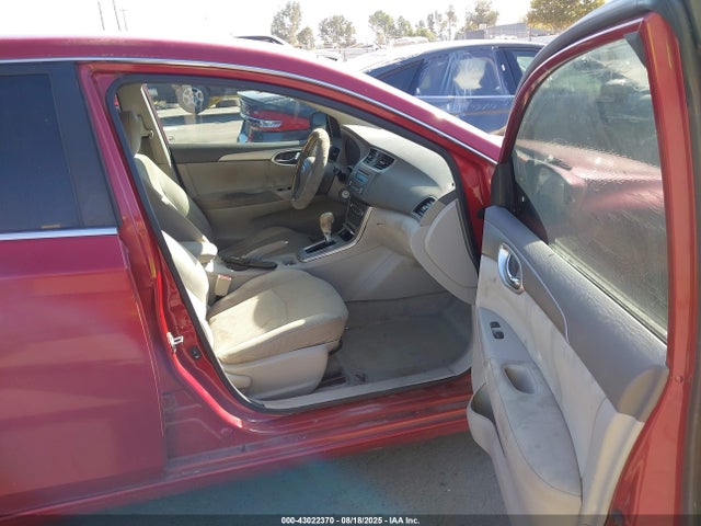 3N1AB7AP5EY241877 Nissan 2014
