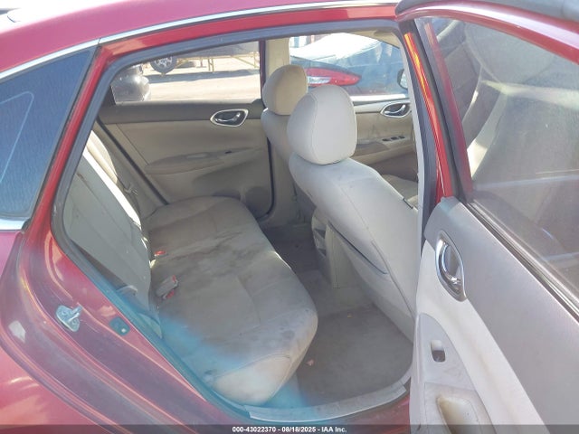3N1AB7AP5EY241877 Nissan 2014