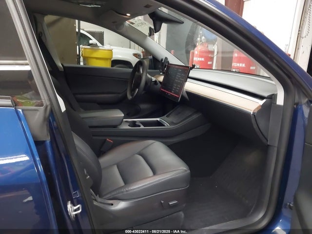 2021 TESLA MODEL Y 5YJYGDEE9MF244327 Photo 4