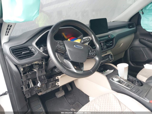 1FMCU0BZ9NUA28520 Ford hev/phev