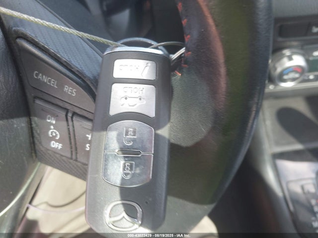 JM1BM1W70E1116310 Mazda pe