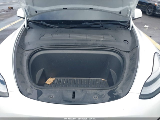 2021 TESLA MODEL Y 5YJYGDEE6MF257567 Photo 9