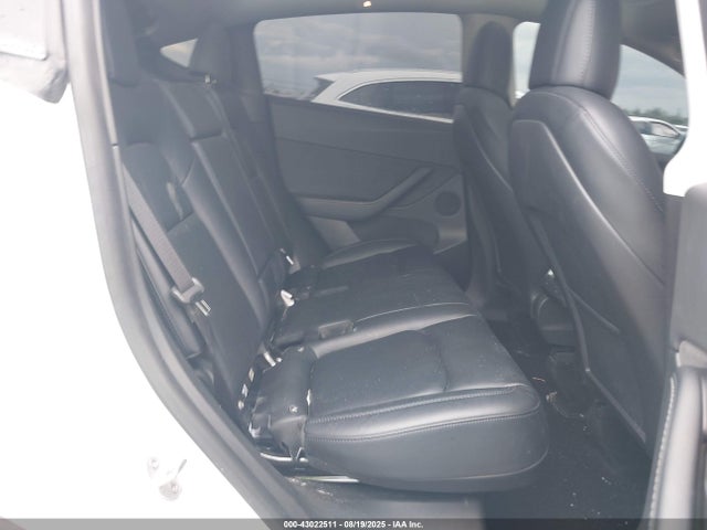 2021 TESLA MODEL Y 5YJYGDEE6MF257567 Photo 7