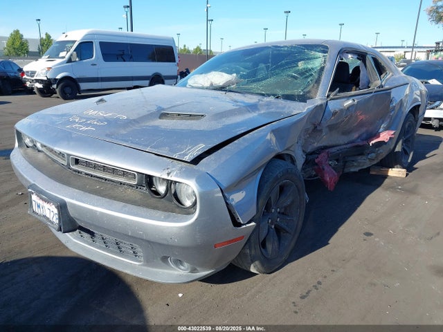 Продажа на аукционе авто 2016 Dodge Challenger Sxt, vin: 2C3CDZAG3GH100895, номер лота: 43022539