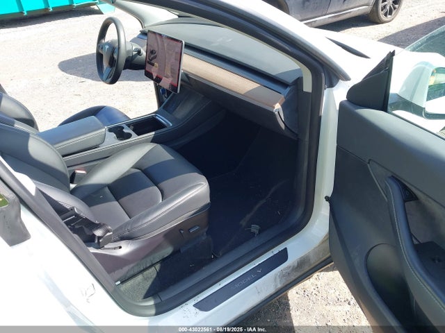 2022 TESLA MODEL Y 7SAYGAEE2NF316018 Photo 4