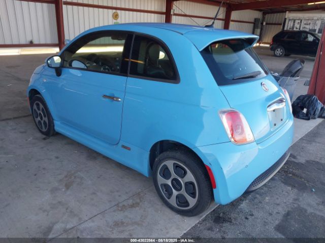 2015 FIAT 500E 3C3CFFGE3FT695414 Photo 2