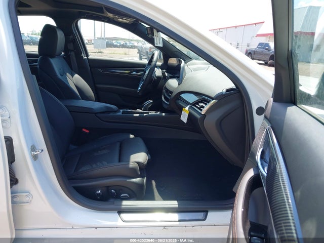 2025 CADILLAC CT5 1G6DP5RK3S0106690 Photo 4