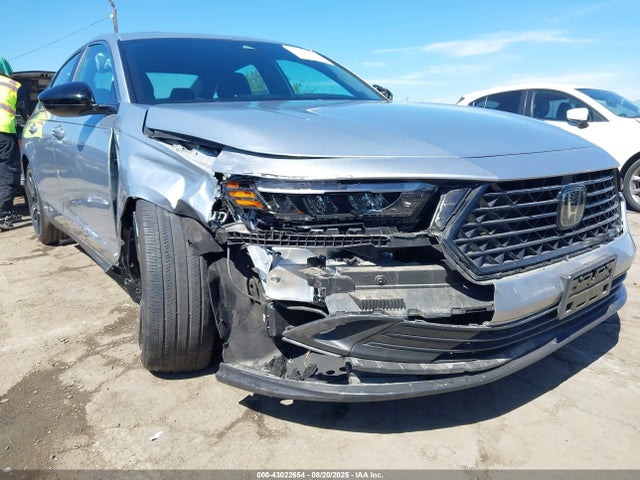 1HGCY2F55SA011580 Honda Accord Hybrid Sport