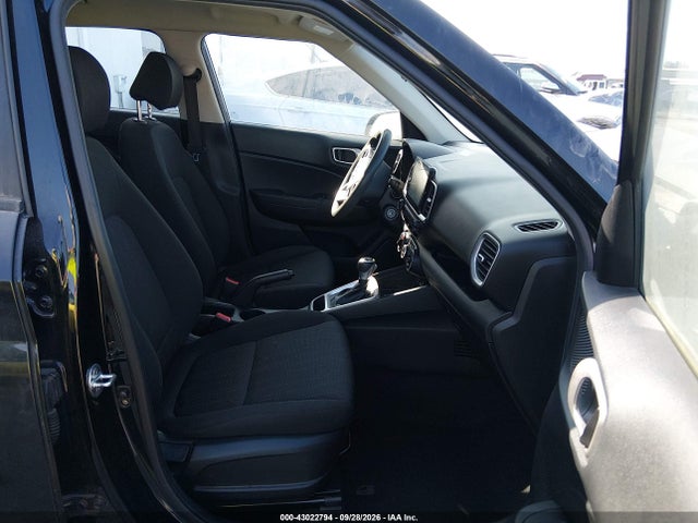Продажа на аукционе авто 2021 Hyundai Venue Se, vin: KMHRB8A34MU070006, номер лота: 43022794