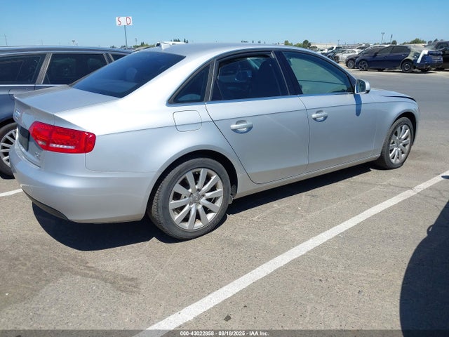 2011 AUDI A4 WAUFFAFLXBN052111 Photo 3