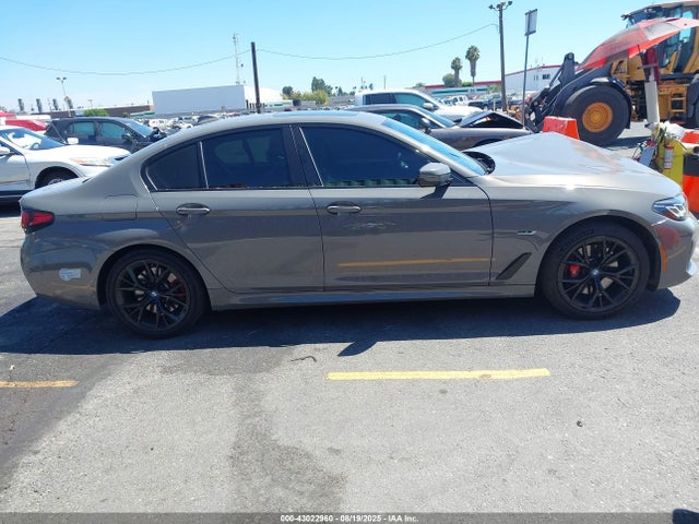 WBA13AG01NCH73041 BMW 530e