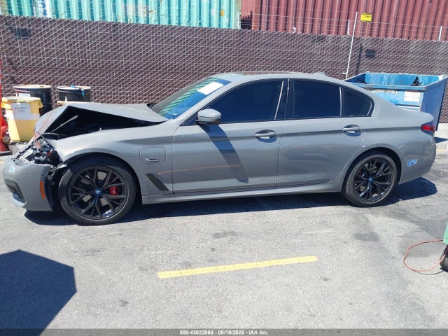 WBA13AG01NCH73041 BMW 530e