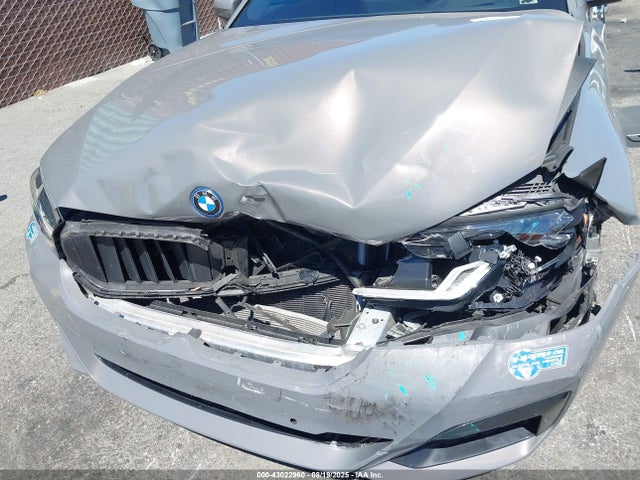 WBA13AG01NCH73041 BMW 530e