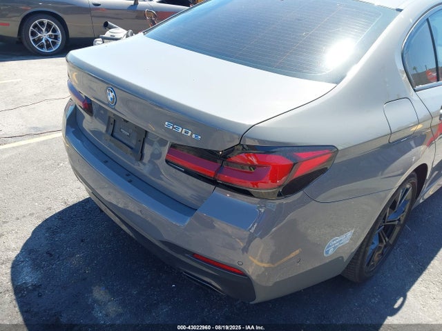 WBA13AG01NCH73041 BMW 530e