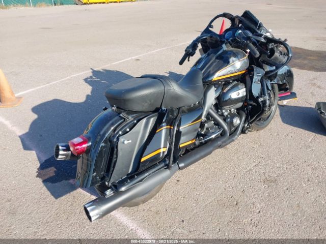 2022 HARLEY-DAVIDSON FLTRK 1HD1KZF1XNB660155 Photo 3