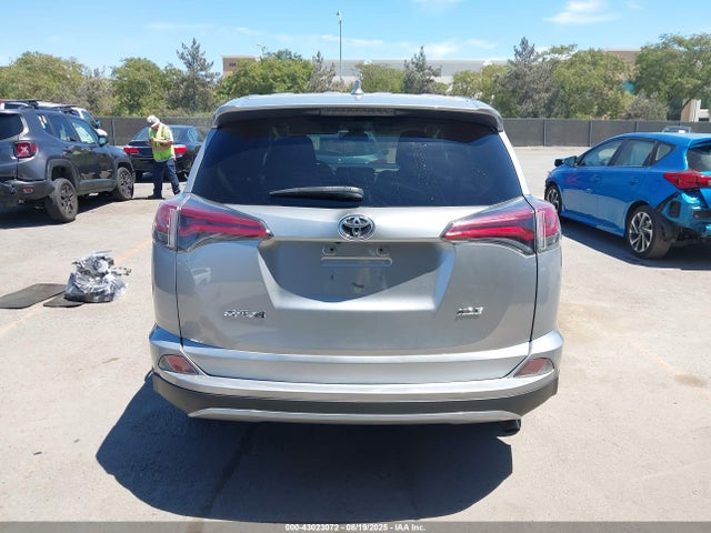 Toyota 2ar-fe 2018 2T3WFREV3JW421077 Image 16