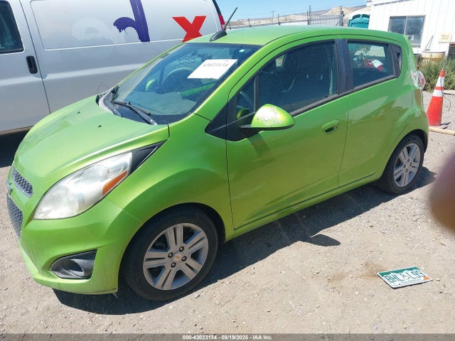 Chevrolet ll0 2015 KL8CB6S90FC741979 Image 2