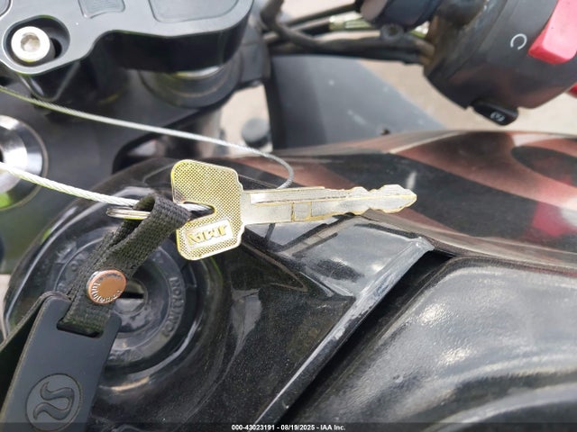 Kawasaki Ninja 650 2015 JKAEXEE11FDA19042 Image 11