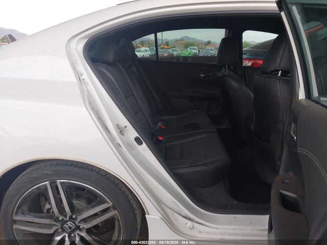 1HGCR2F64HA069257 Honda k24w1