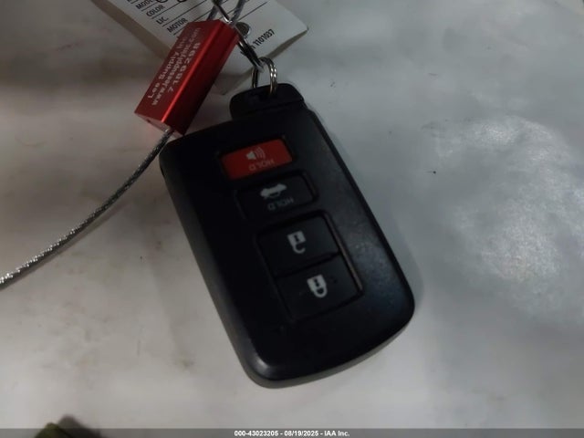 4T1BF1FK1HU703824 Toyota 2ar-fe