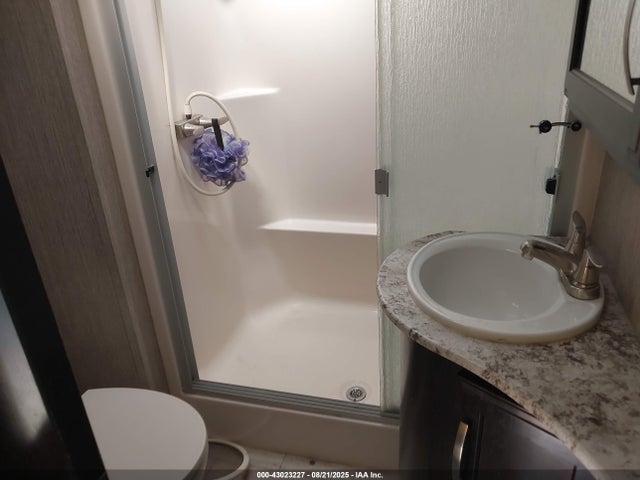 573FM4538J1205403 Other 2018