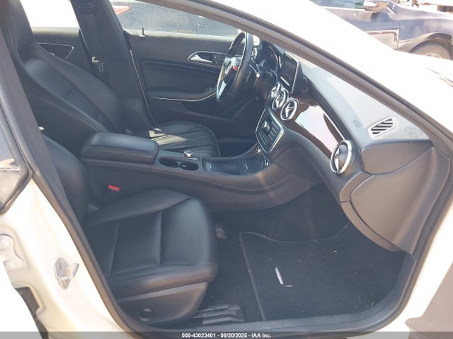 WDDSJ4EB4EN037334 Mercedes-Benz CLA-Class