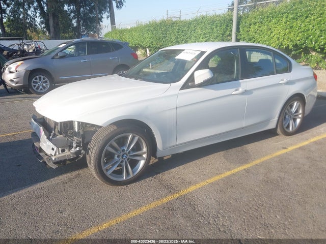 WBA8E1G54JNU88950 BMW 320i