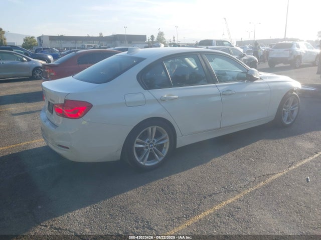 WBA8E1G54JNU88950 BMW 320i