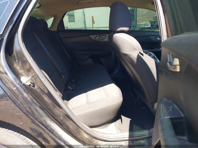 3KPF24AD8KE057005 KIA mpi nu