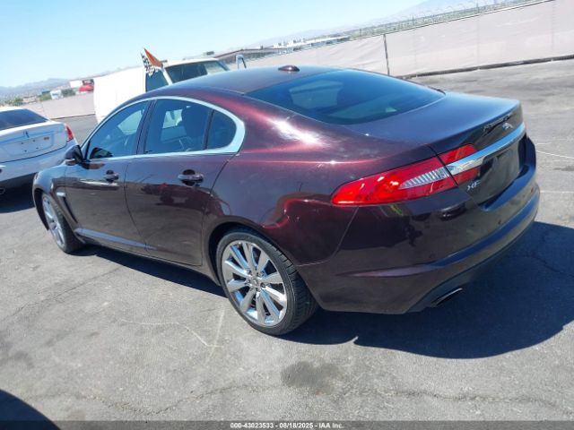 2012 JAGUAR XF SAJWA0HB8CLS34971 Photo 2