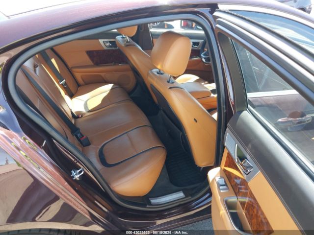 2012 JAGUAR XF SAJWA0HB8CLS34971 Photo 7
