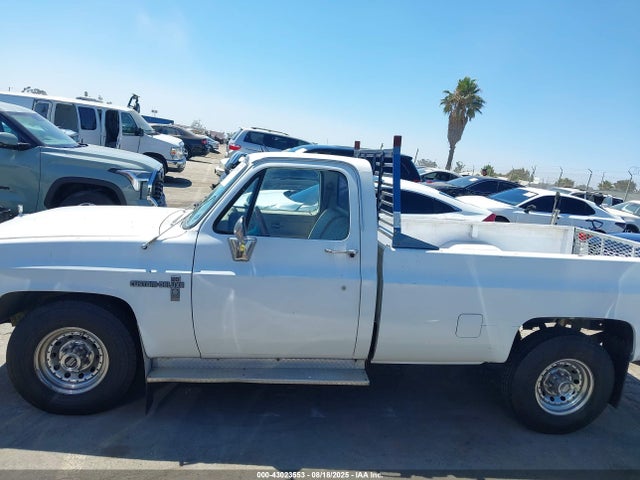 Продажа на аукционе авто 1983 Chevrolet C20, vin: 1GCGC24J0DJ170539, номер лота: 43023553