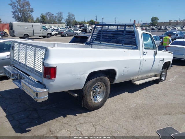 Продажа на аукционе авто 1983 Chevrolet C20, vin: 1GCGC24J0DJ170539, номер лота: 43023553