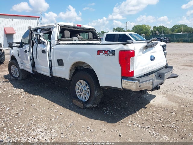 Ford 2018 2018 1FT7W2BT6JEC13197 Image 3
