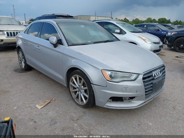 2015 AUDI A3 WAUCJGFF6F1079334 Photo 0