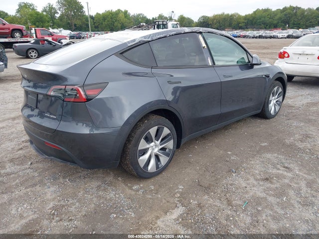 2023 TESLA MODEL Y 7SAYGDEE0PF882120 Photo 3