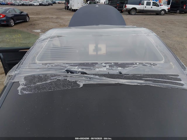 2023 TESLA MODEL Y 7SAYGDEE0PF882120 Photo 5