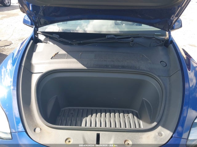 2021 TESLA MODEL Y 5YJYGDEE7MF069141 Photo 9