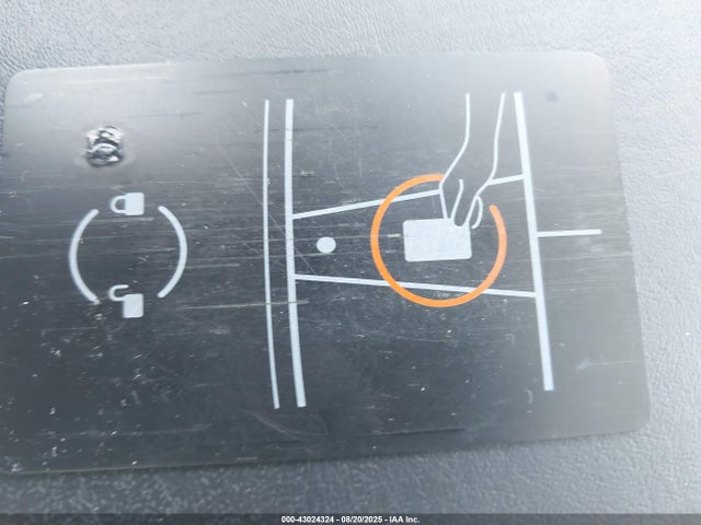 2021 TESLA MODEL Y 5YJYGDEE7MF069141 Photo 10