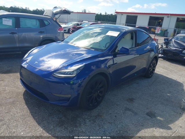 2021 TESLA MODEL Y 5YJYGDEE7MF069141 Photo 1