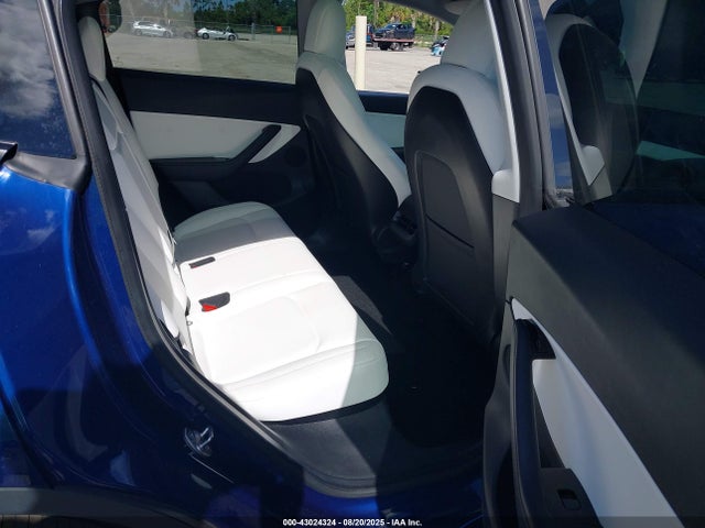 2021 TESLA MODEL Y 5YJYGDEE7MF069141 Photo 7