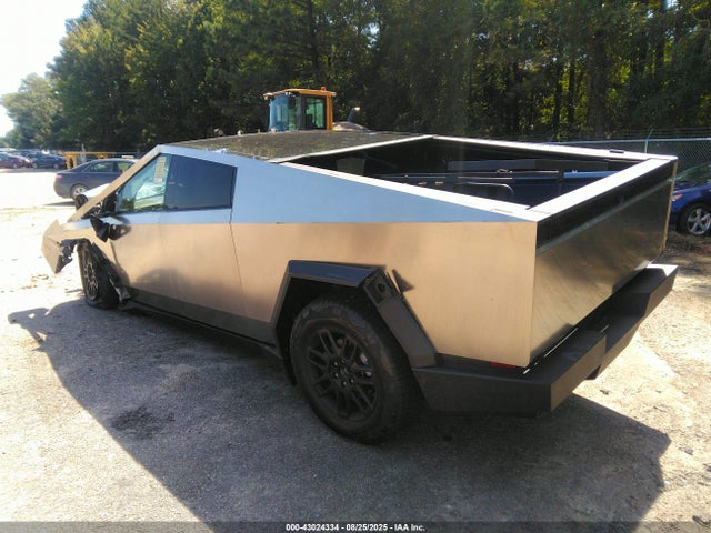 2025 TESLA CYBERTRUCK 7G2CEHED2SA076813 Photo 2