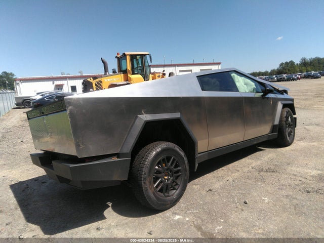 2025 TESLA CYBERTRUCK 7G2CEHED2SA076813 Photo 3